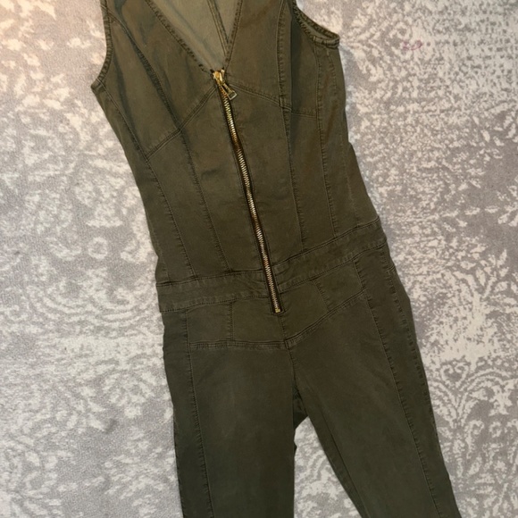 Sexy GUESS Women's Cara Zip-Front Denim Jumpsuit - Army Olive - - Picture 5 of 7